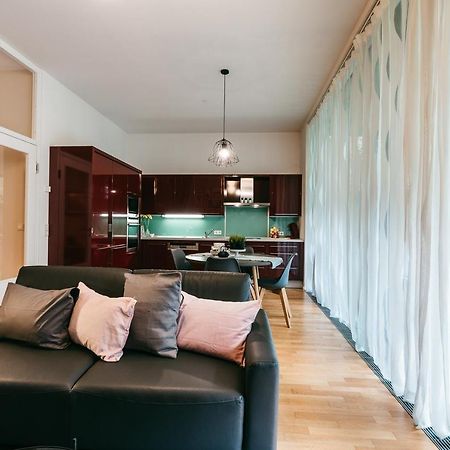 Luxury Downtown Appartement Mit Garage Грац Экстерьер фото