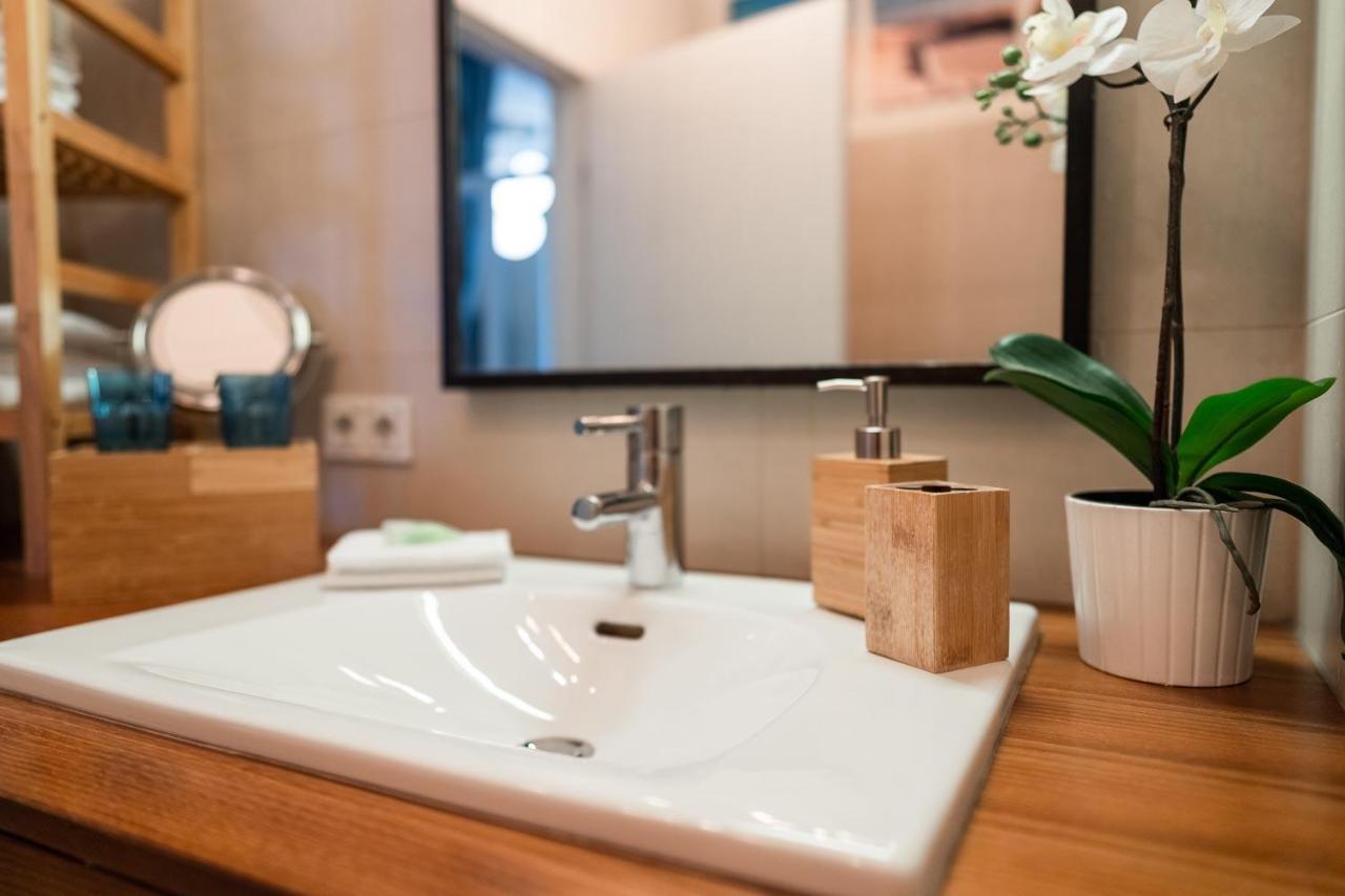 Luxury Downtown Appartement Mit Garage Грац Экстерьер фото