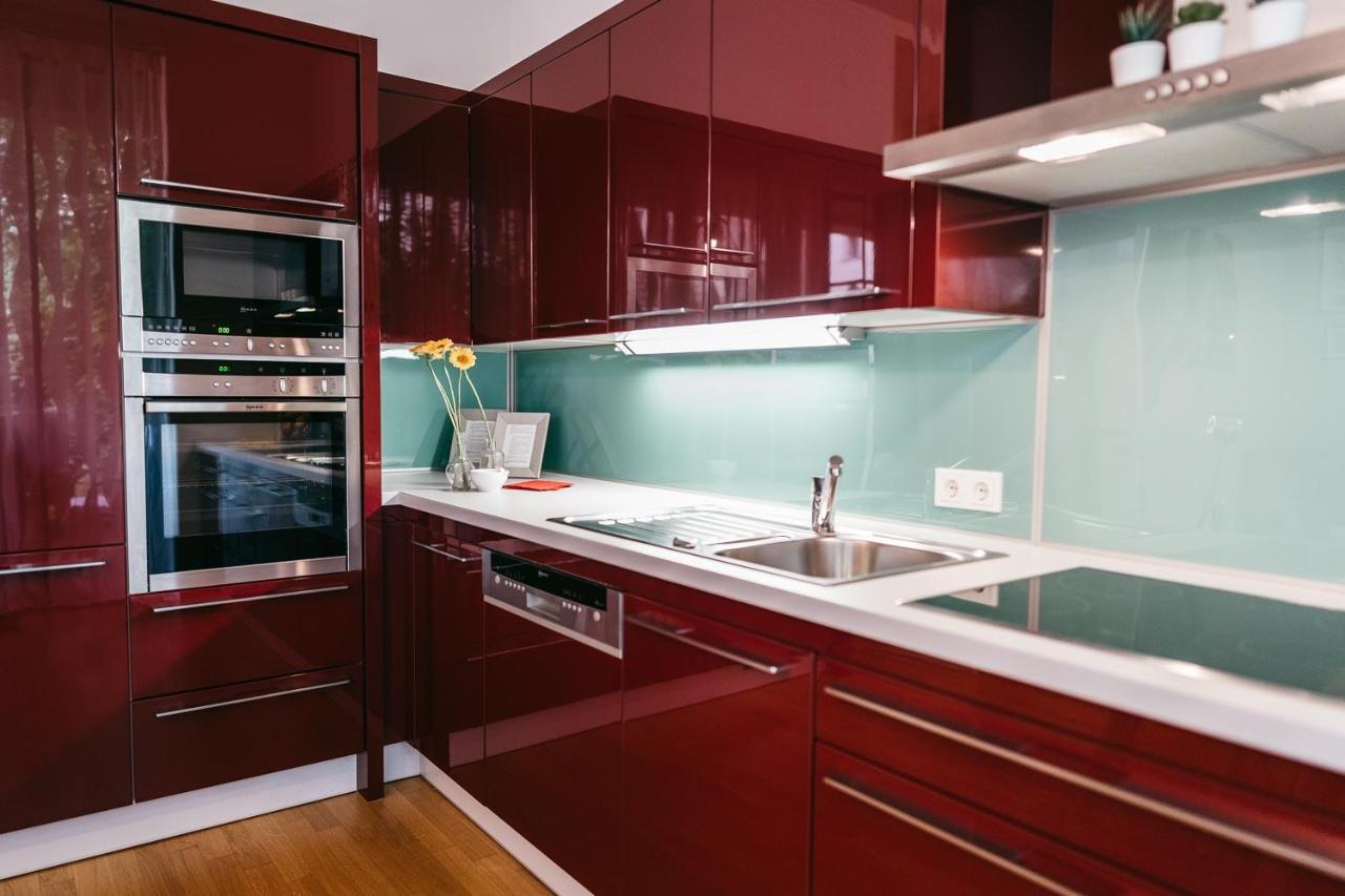 Luxury Downtown Appartement Mit Garage Грац Экстерьер фото